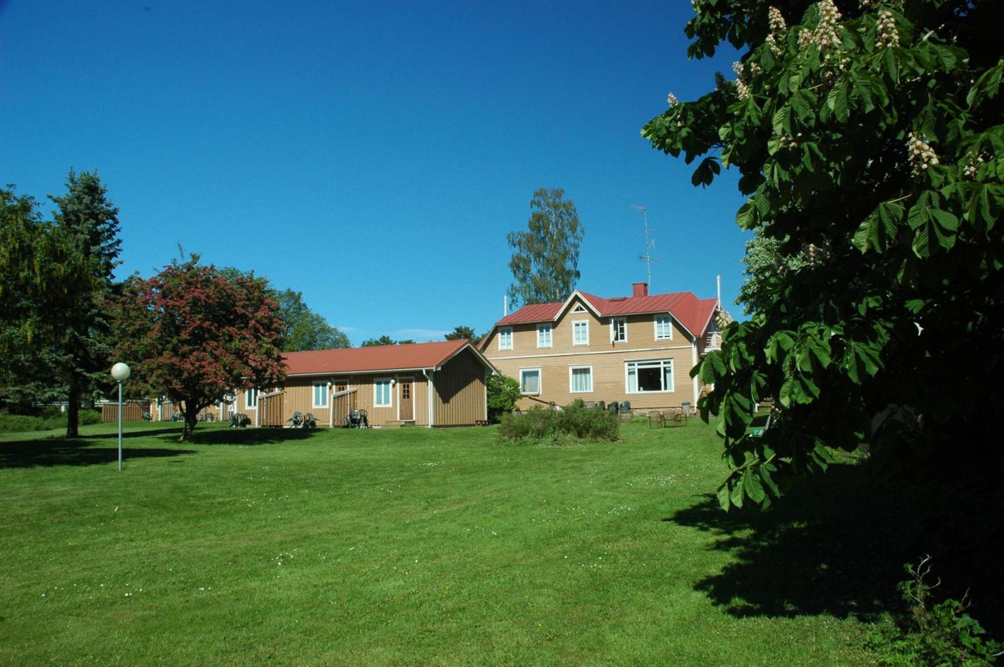 Gaestgard Christiansund Hotel Eckero Exterior photo